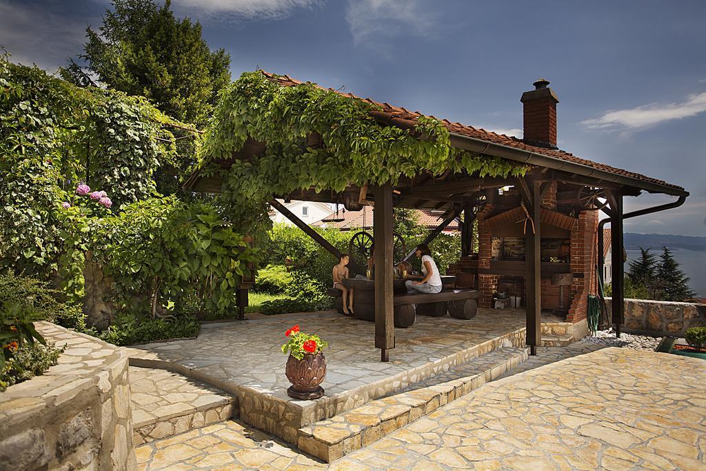 Apartments Petricic With Swimming Pool Ičići Εξωτερικό φωτογραφία